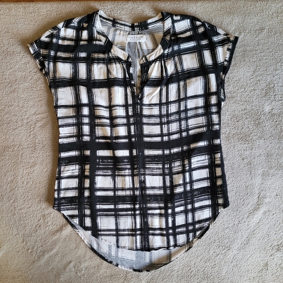 Velvet by Graham and Spencer cap sleeve blouse size medium - Picture 3 of 11